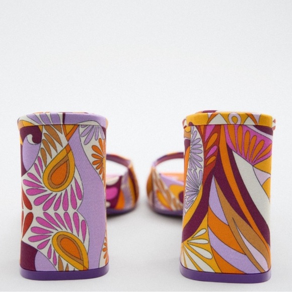 ZARA Printed Heels - Picture 4 of 4